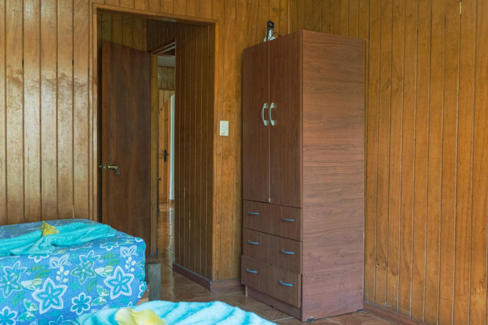 Hostal Y Cabanas Aorangi Hanga Roa Buitenkant foto